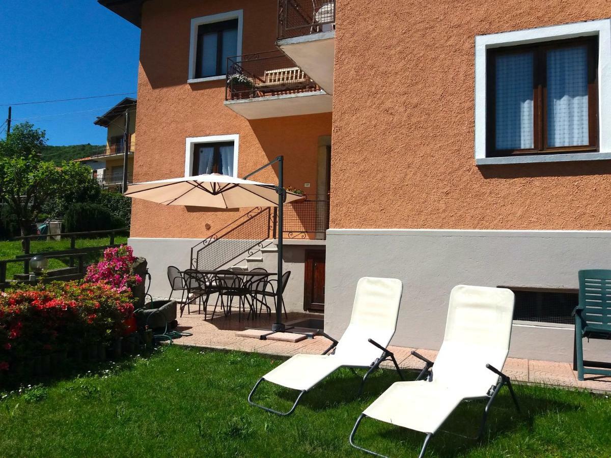 Vila Azalea Di Gigliola Ziello - "Casa Azalea" Cremia Exteriér fotografie